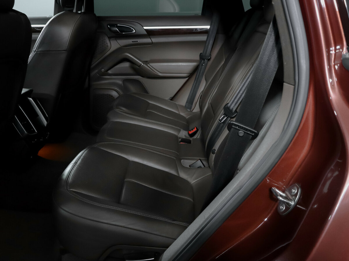 Porsche Cayenne 2011 года с пробегом. Фото: #7