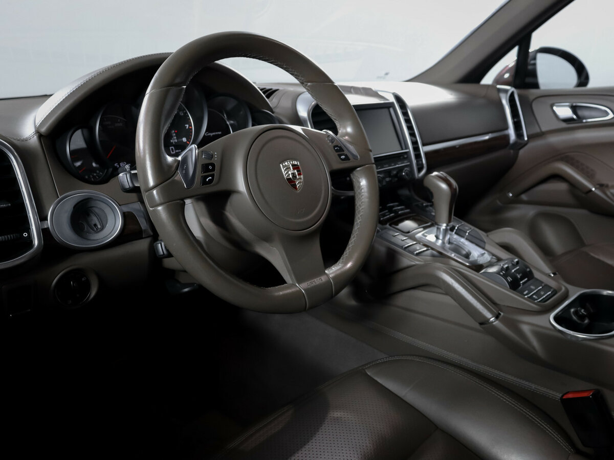 Porsche Cayenne 2011 года с пробегом. Фото: #11