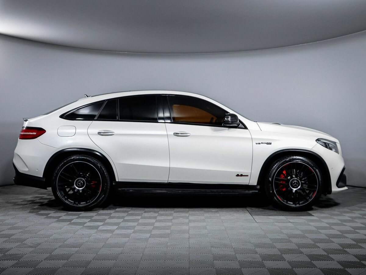 Mercedes-Benz GLE Coupe AMG 2017 года с пробегом. Фото: #3