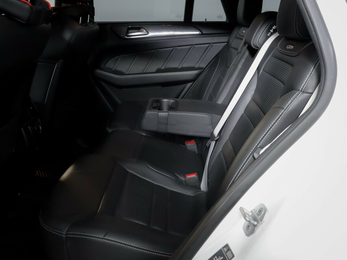 Mercedes-Benz GLE Coupe AMG 2017 года с пробегом. Фото: #9