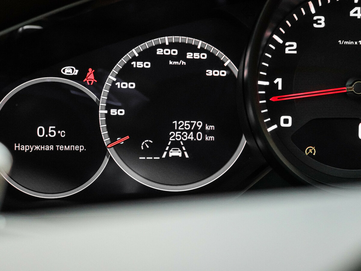 Porsche Panamera 2022 года с пробегом. Фото: #8