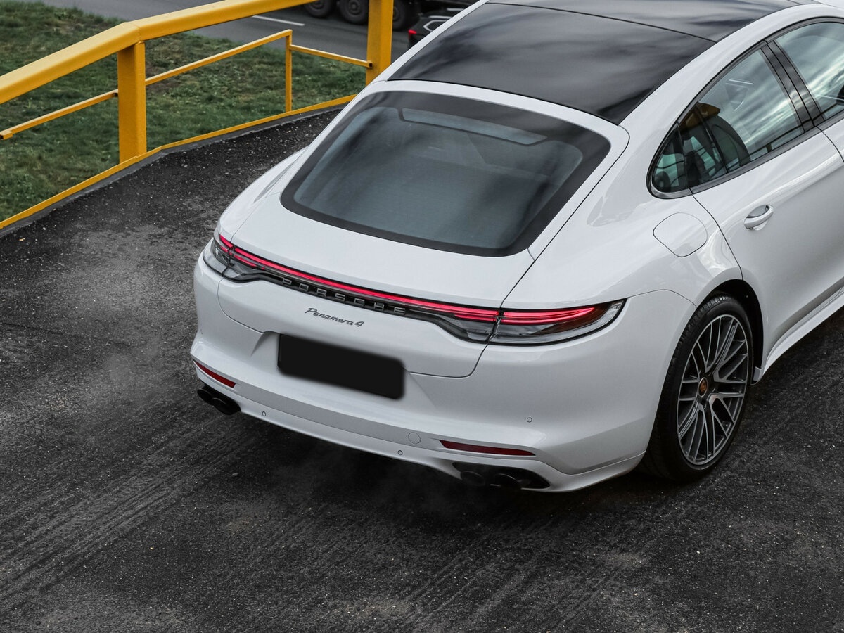 Porsche Panamera 2022 года с пробегом. Фото: #16
