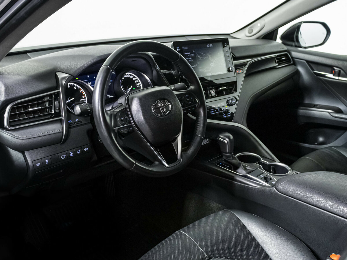 Toyota Camry 2021 года с пробегом. Фото: #8