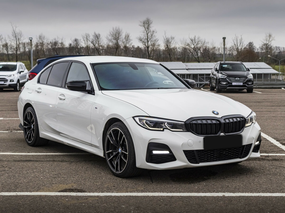 BMW 3 серии 2020 года с пробегом. Фото: #3