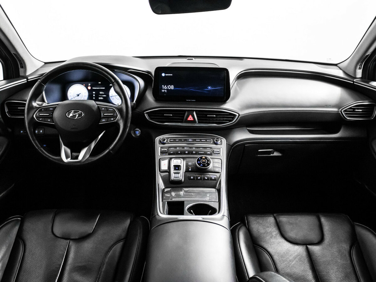 Hyundai Santa Fe 2021 года с пробегом. Фото: #8