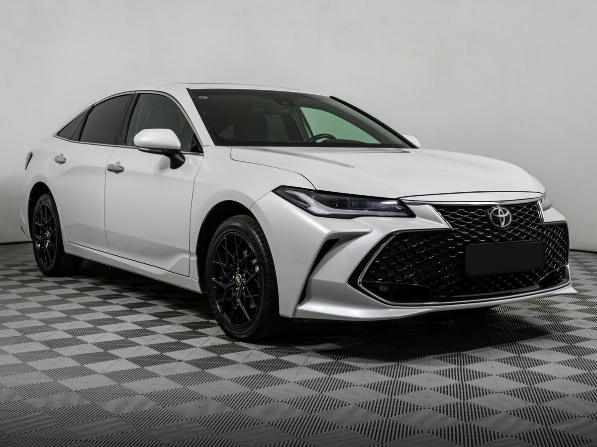 Toyota Avalon 2022 года с пробегом. Фото: #2