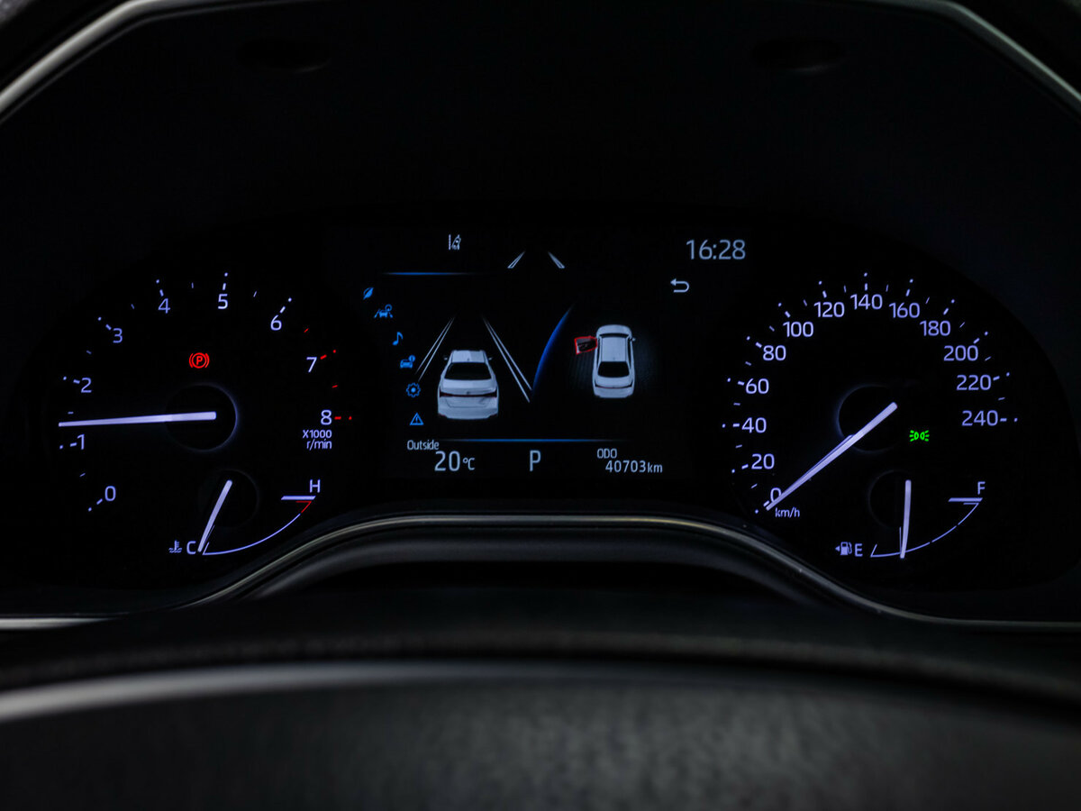 Toyota Avalon 2022 года с пробегом. Фото: #9