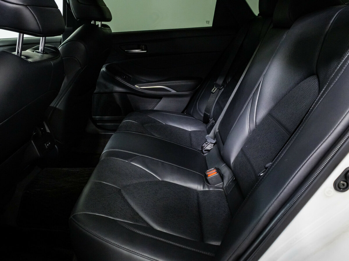 Toyota Avalon 2022 года с пробегом. Фото: #11