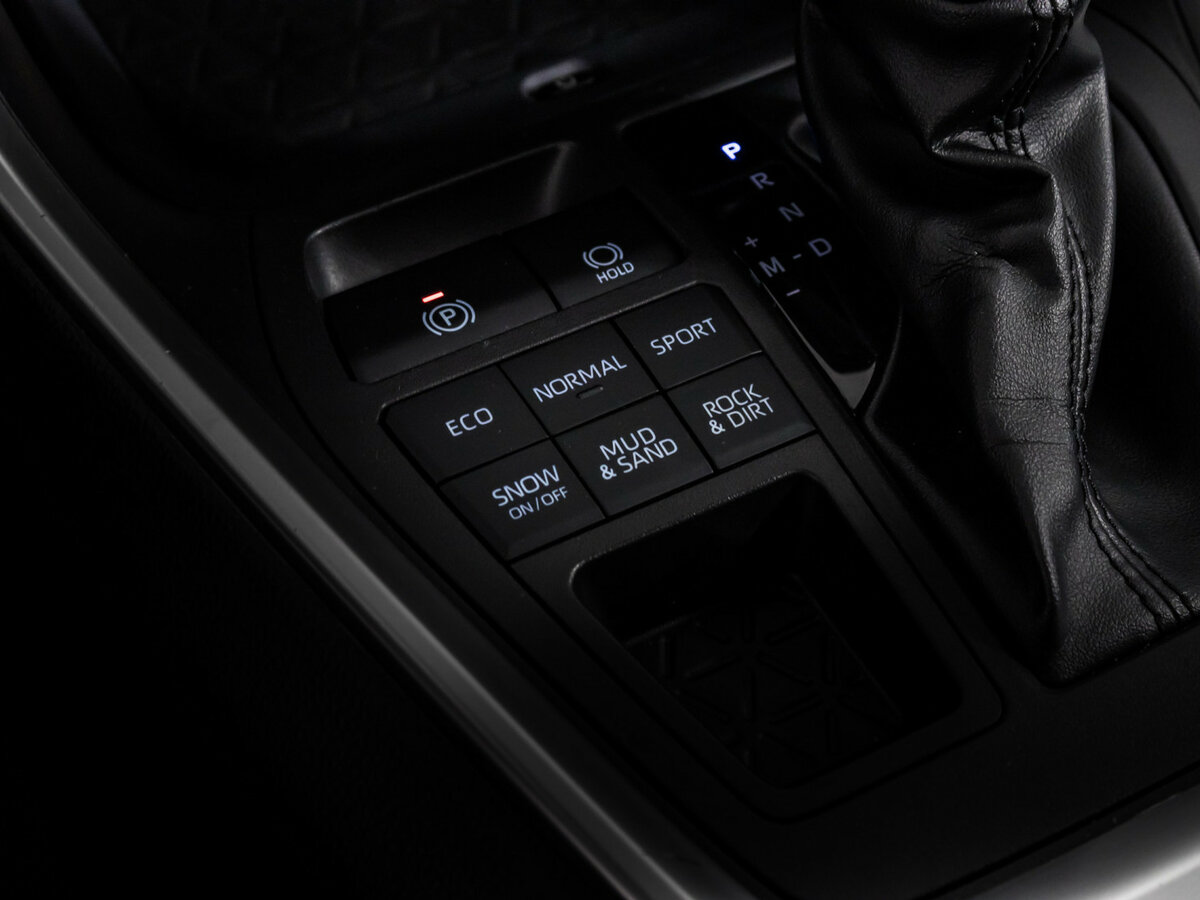 Toyota RAV4 2024 года с пробегом. Фото: #17