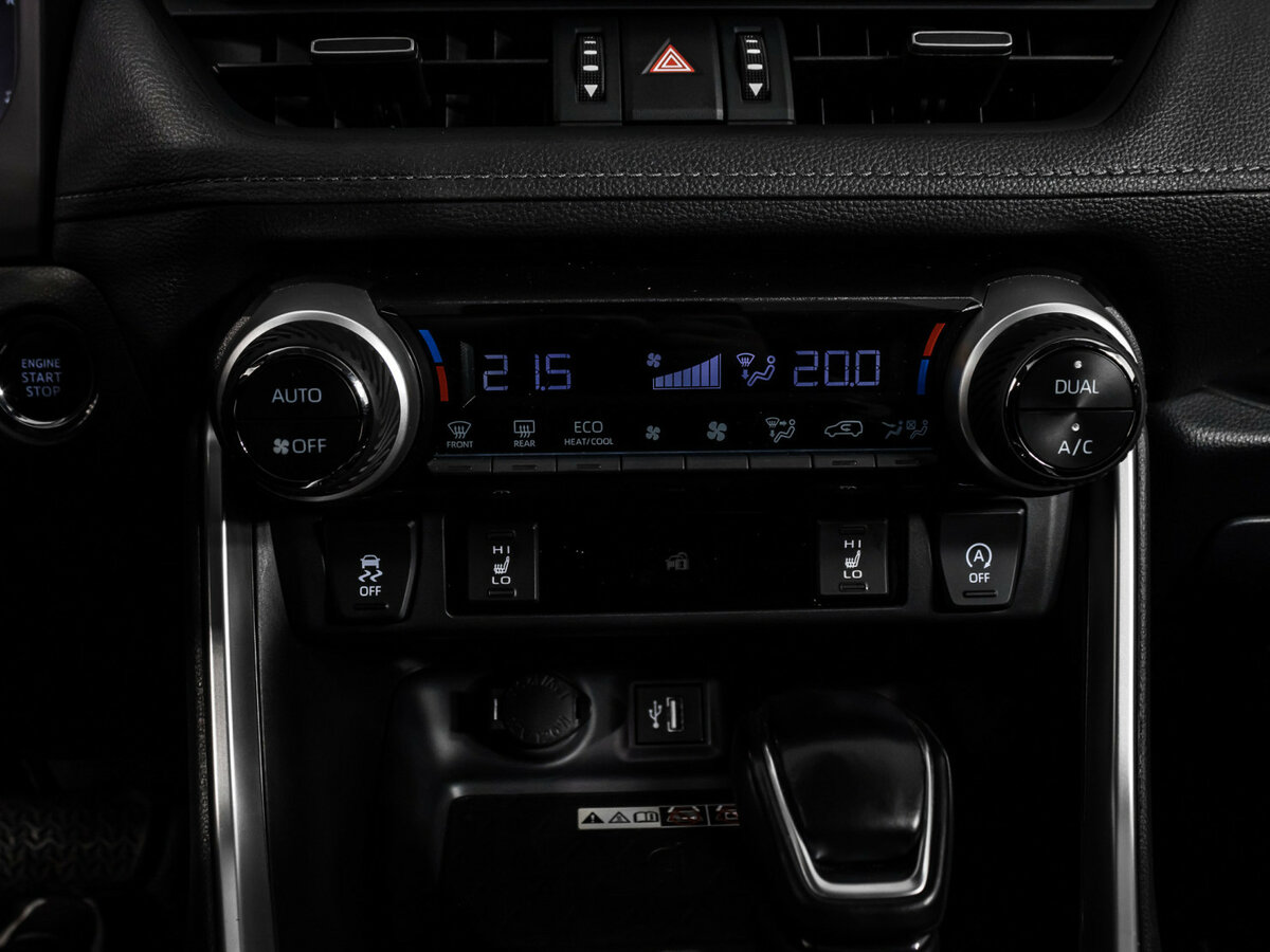 Toyota RAV4 2024 года с пробегом. Фото: #18