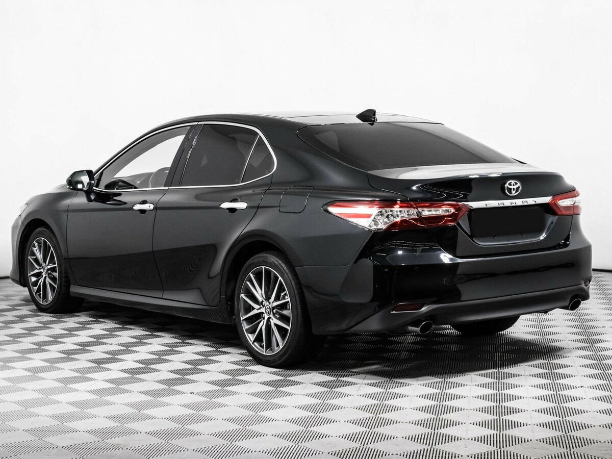 Toyota Camry 2022 года с пробегом. Фото: #5