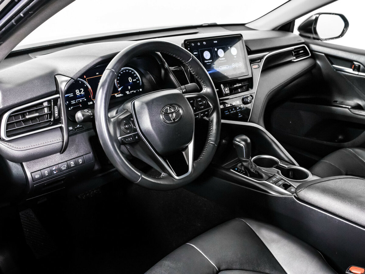 Toyota Camry 2022 года с пробегом. Фото: #10