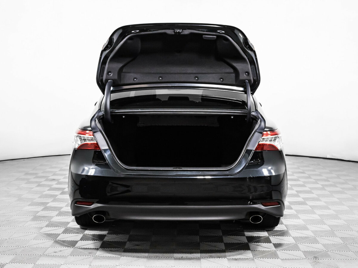 Toyota Camry 2022 года с пробегом. Фото: #11