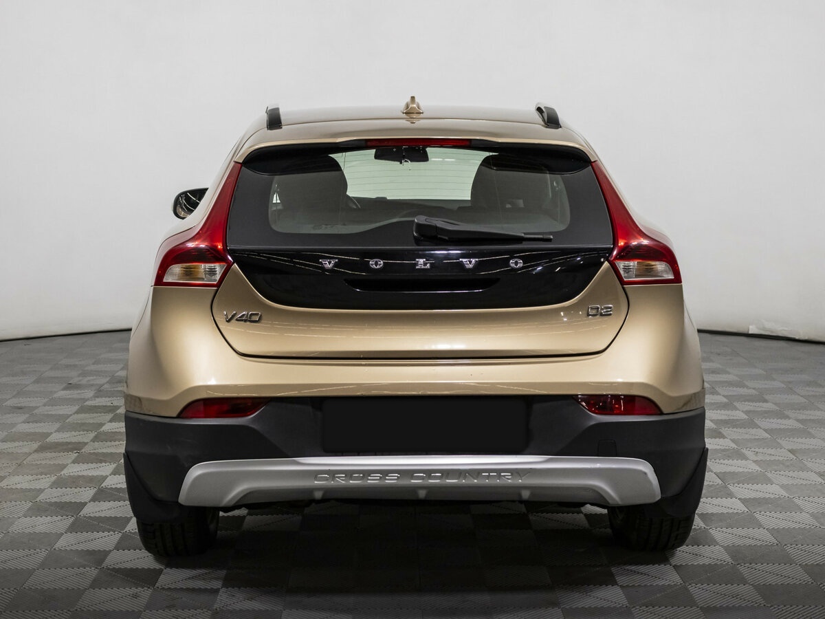 Volvo V40 Cross Country 2013 года с пробегом. Фото: #4