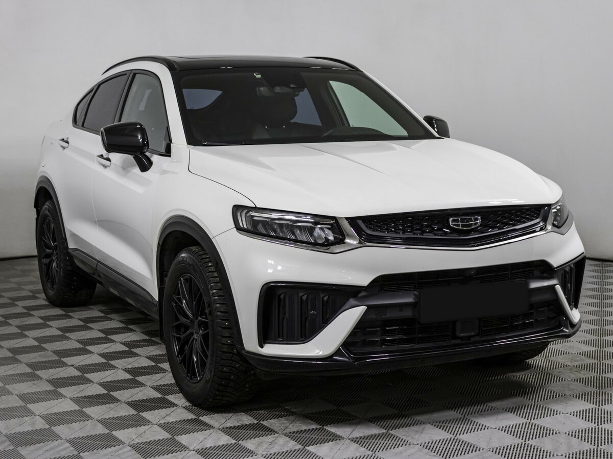 Geely Tugella 2023 года с пробегом. Фото: #2