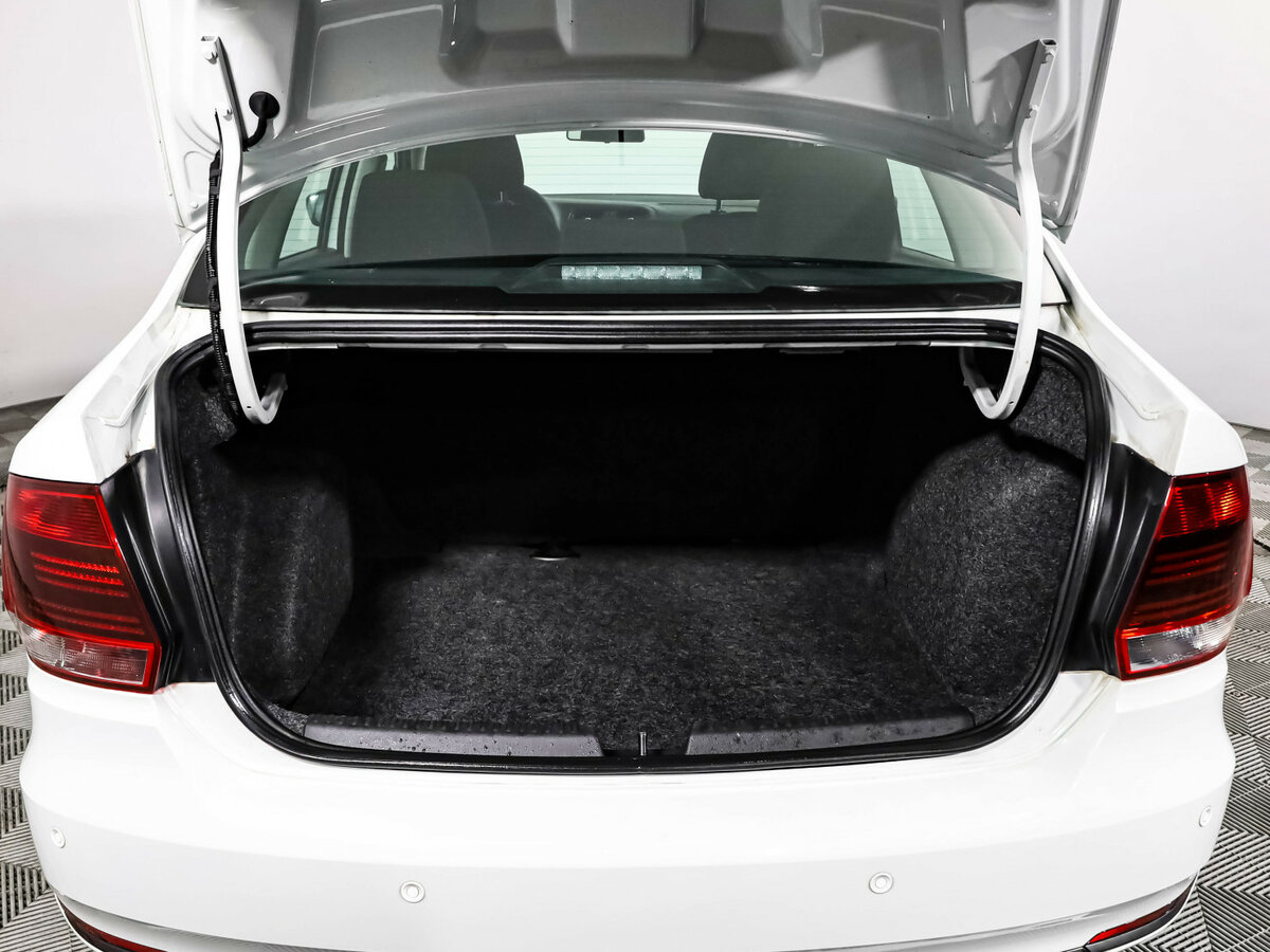 Volkswagen Polo 2018 года с пробегом. Фото: #13