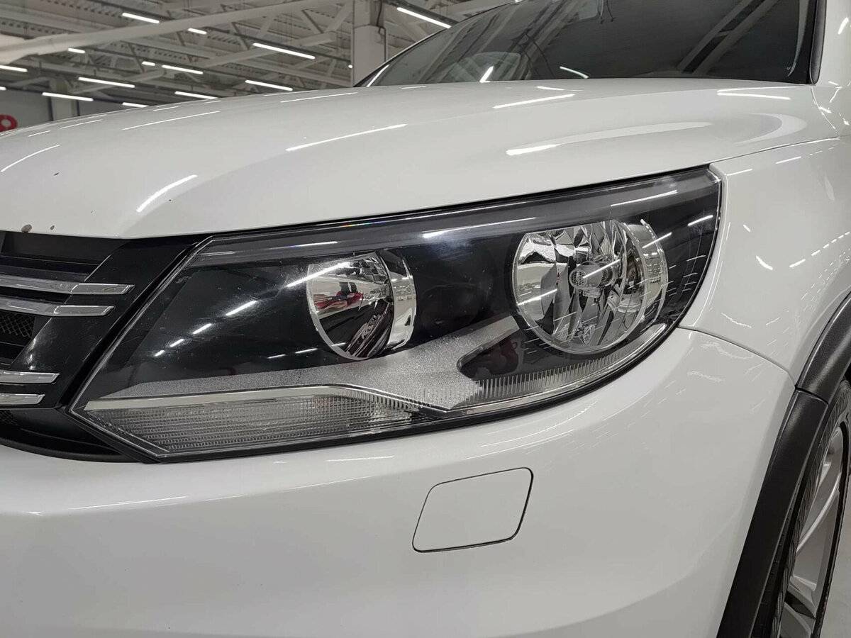 Б/У Фольксваген Тигуан 2016 года. Фото: #16