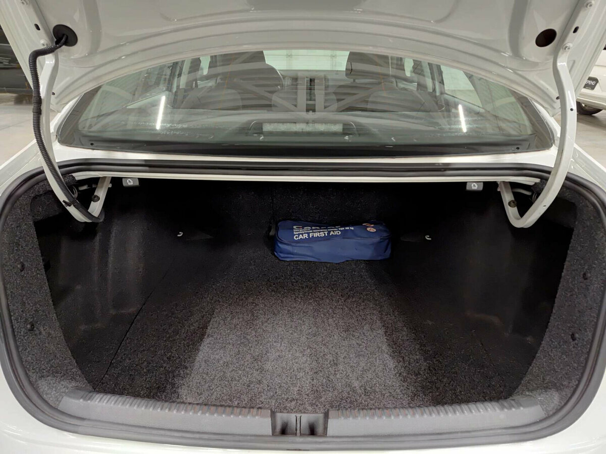 Volkswagen Jetta 2016 года с пробегом. Фото: #9