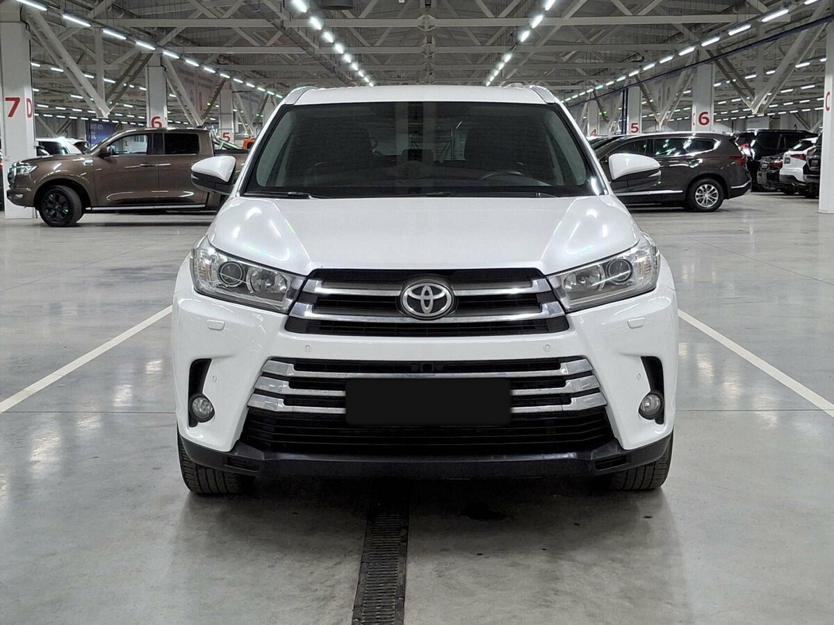 Toyota Highlander 2014 года с пробегом. Фото: #1