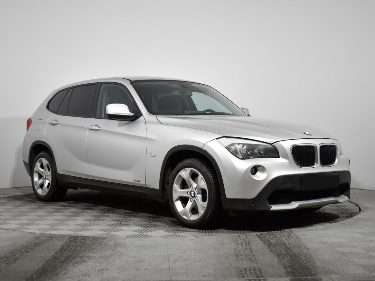 BMW X1 2010 года с пробегом. Фото: #2
