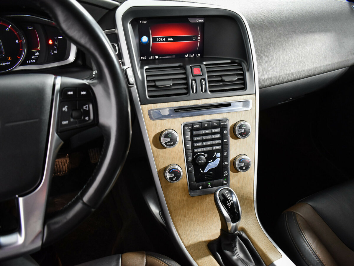 Volvo XC60 2017 года с пробегом. Фото: #14