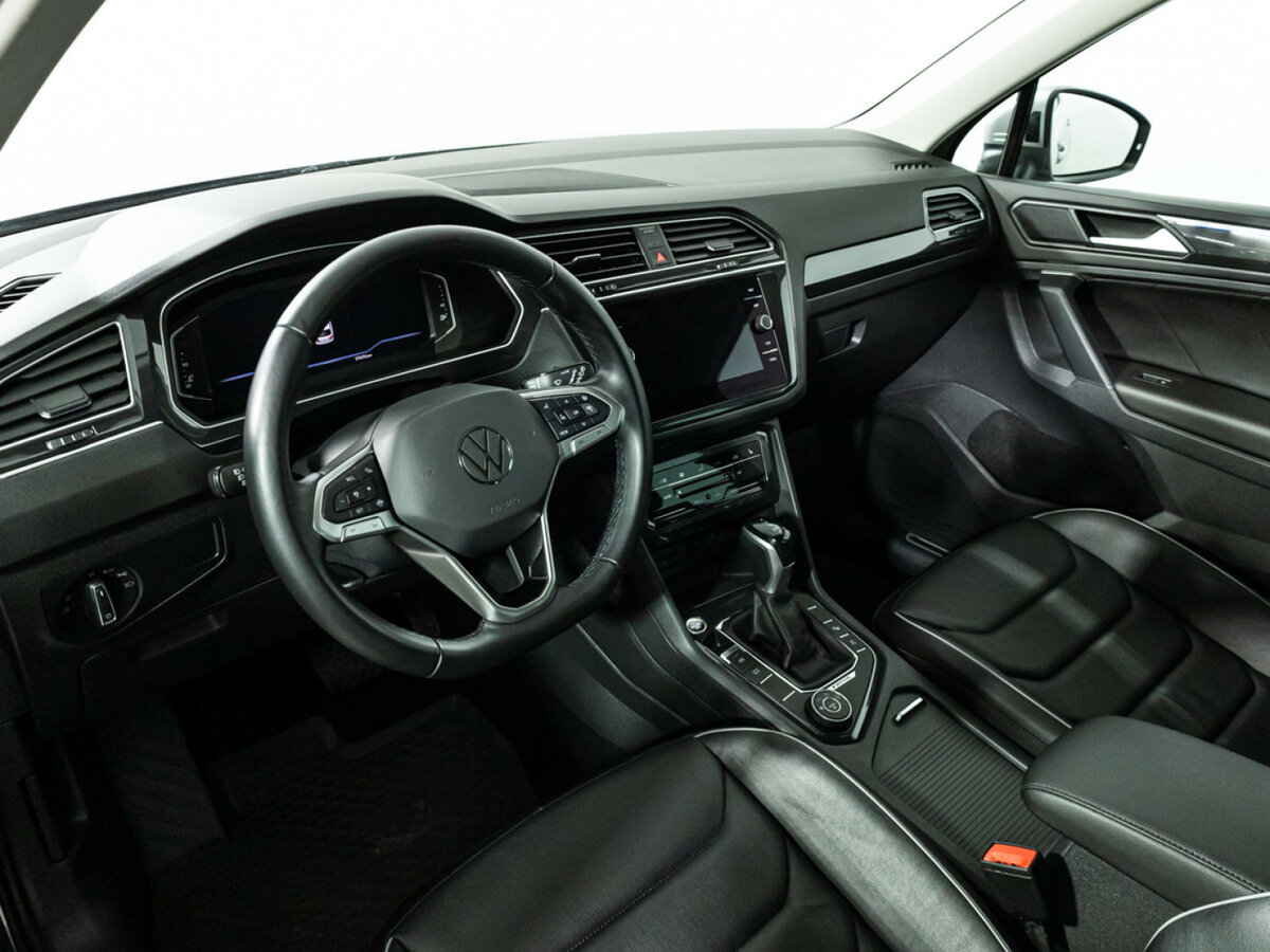 Volkswagen Tiguan 2021 года с пробегом. Фото: #9