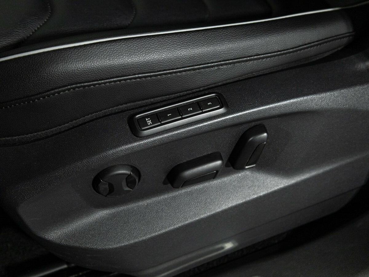 Volkswagen Tiguan 2021 года с пробегом. Фото: #12