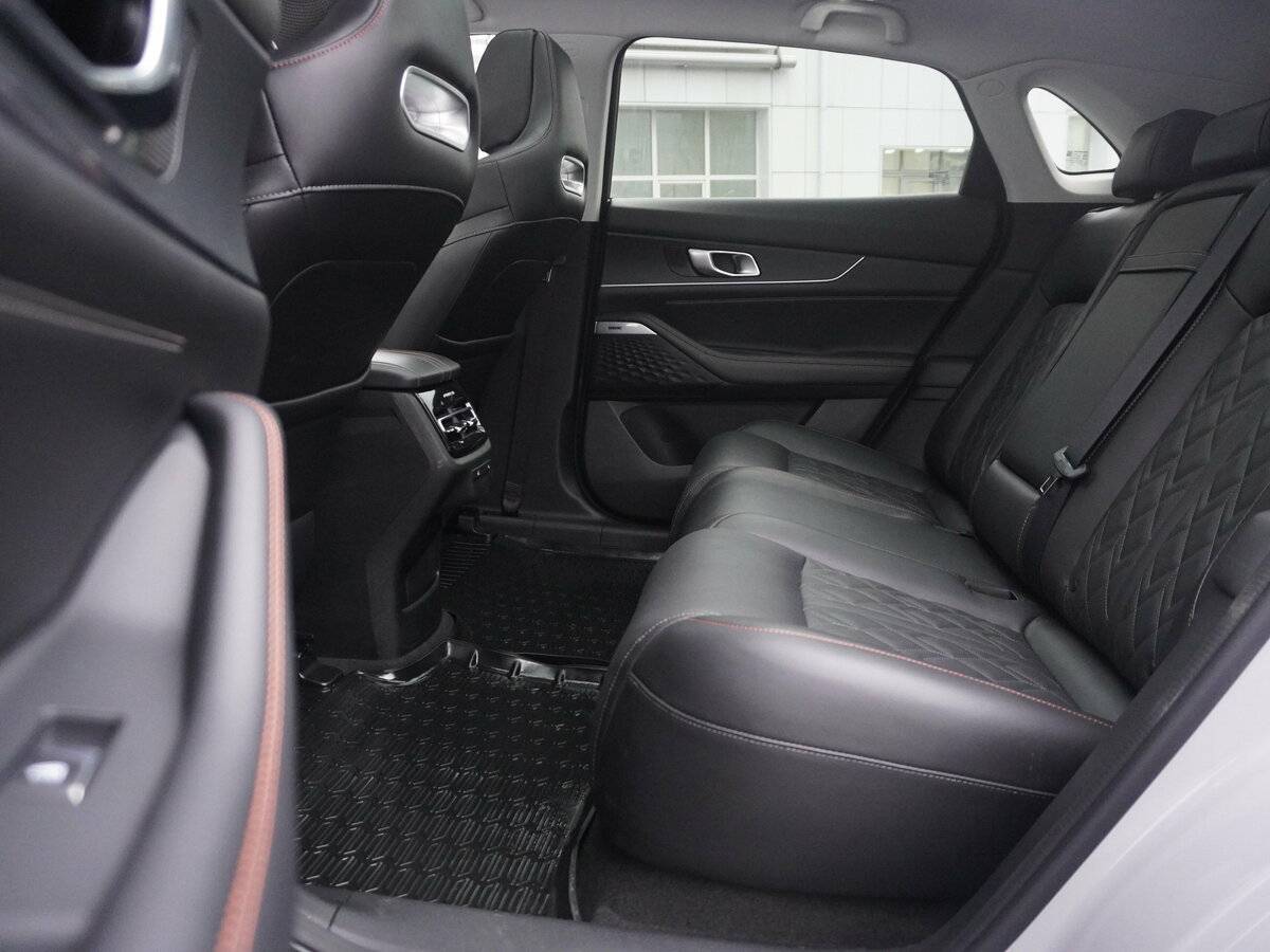 Changan UNI-K 2024 года с пробегом. Фото: #6