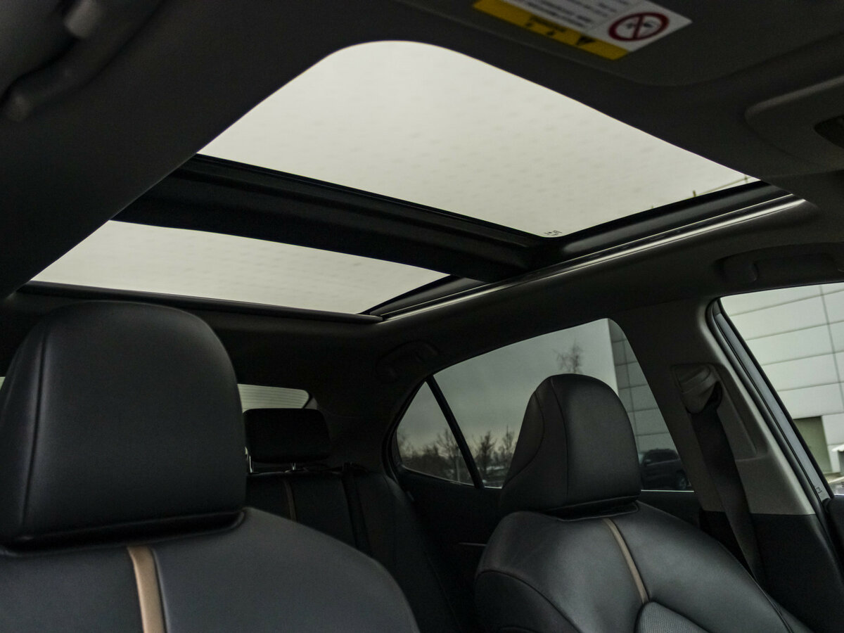 Toyota Camry 2023 года с пробегом. Фото: #18