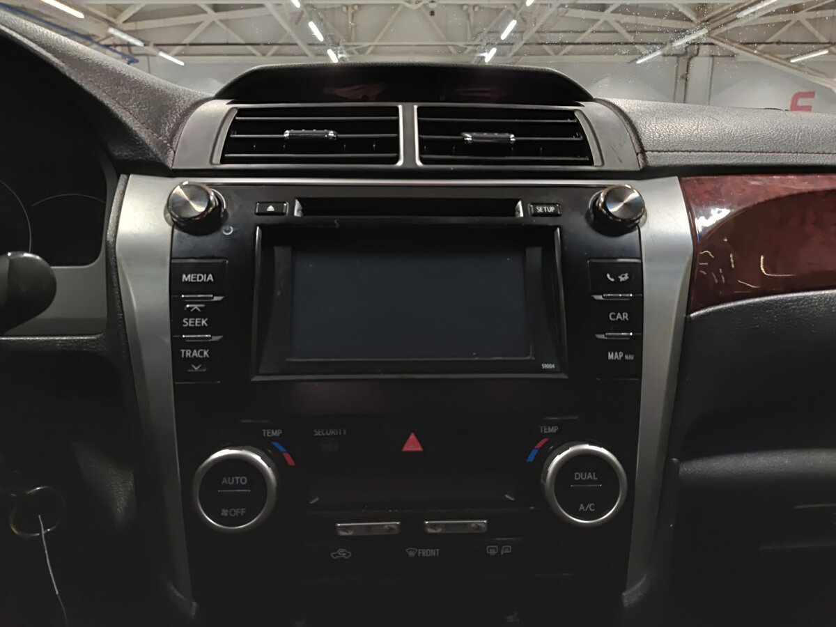 Toyota Camry 2014 года с пробегом. Фото: #14