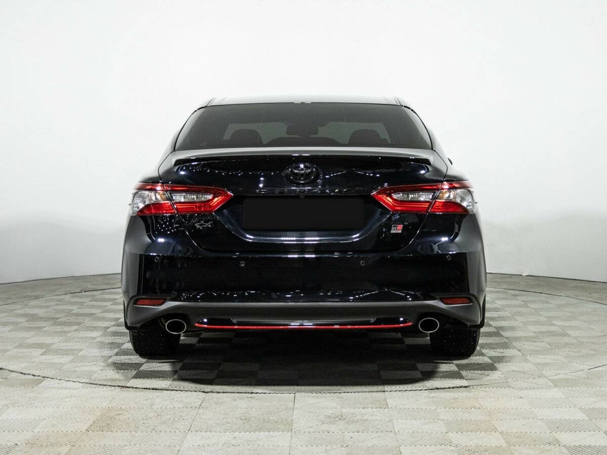 Toyota Camry 2023 года с пробегом. Фото: #4