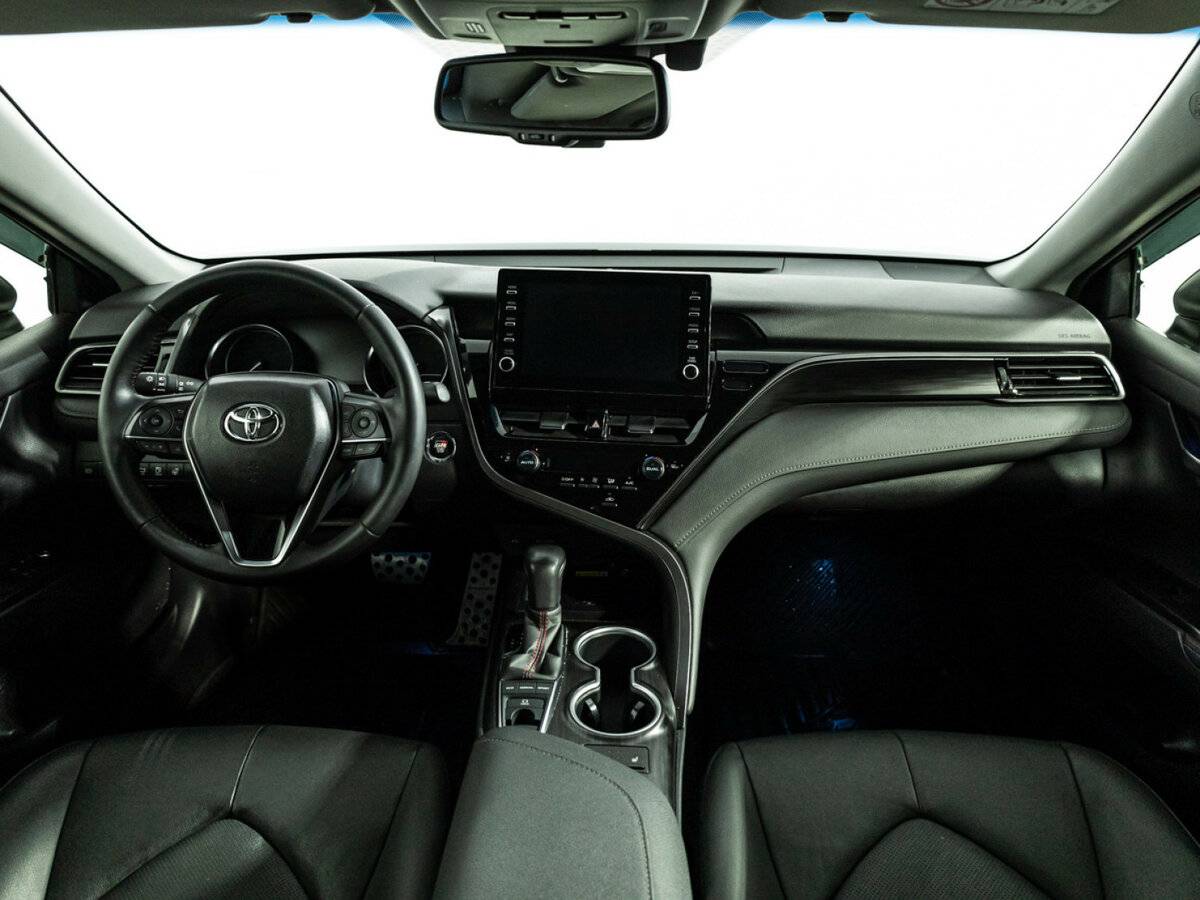 Toyota Camry 2023 года с пробегом. Фото: #10