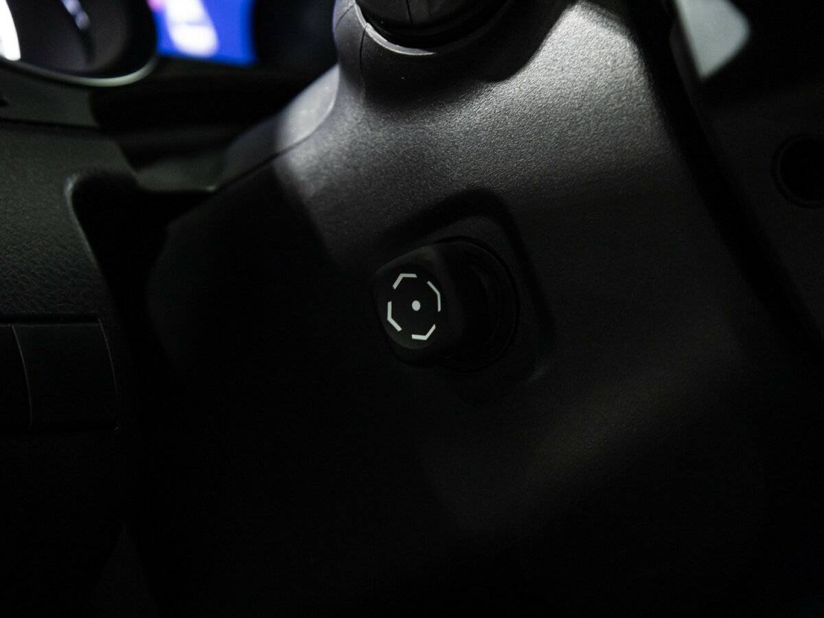 Toyota Camry 2023 года с пробегом. Фото: #13