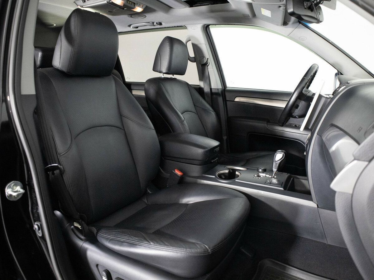 Kia Mohave 2009 года с пробегом. Фото: #16