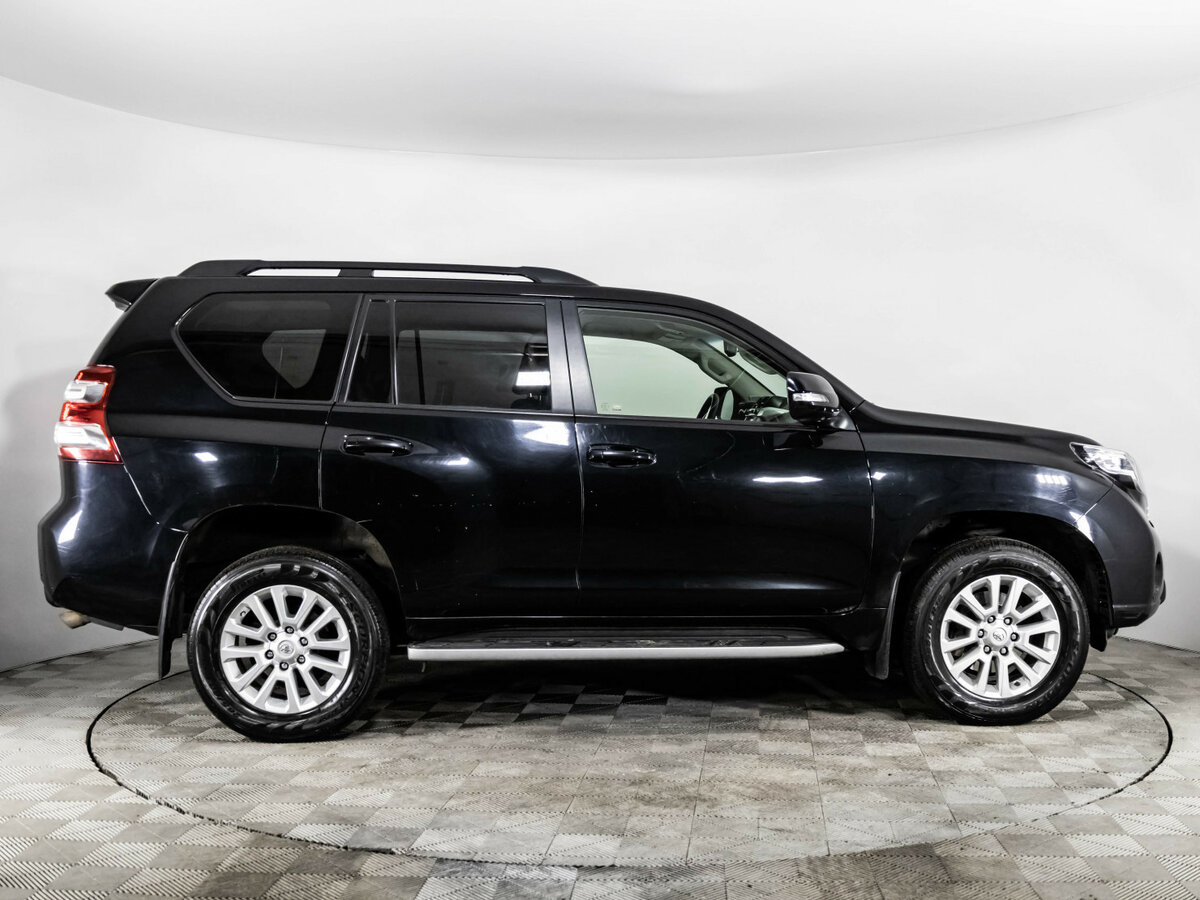 Toyota Land Cruiser Prado 2016 года с пробегом. Фото: #3