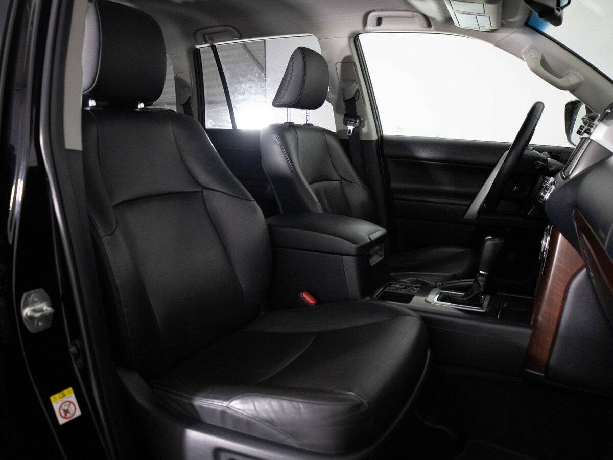 Toyota Land Cruiser Prado 2016 года с пробегом. Фото: #18