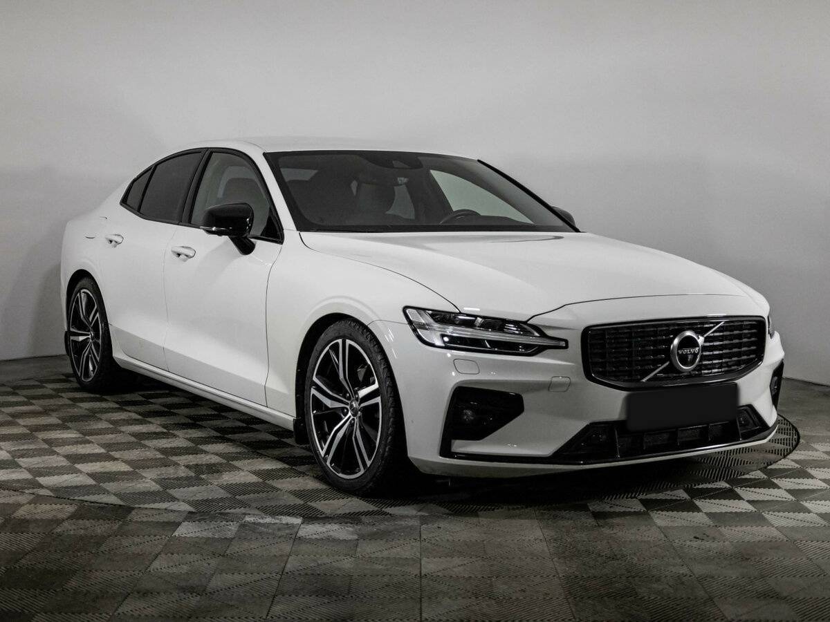 Volvo S60 2020 года с пробегом. Фото: #2