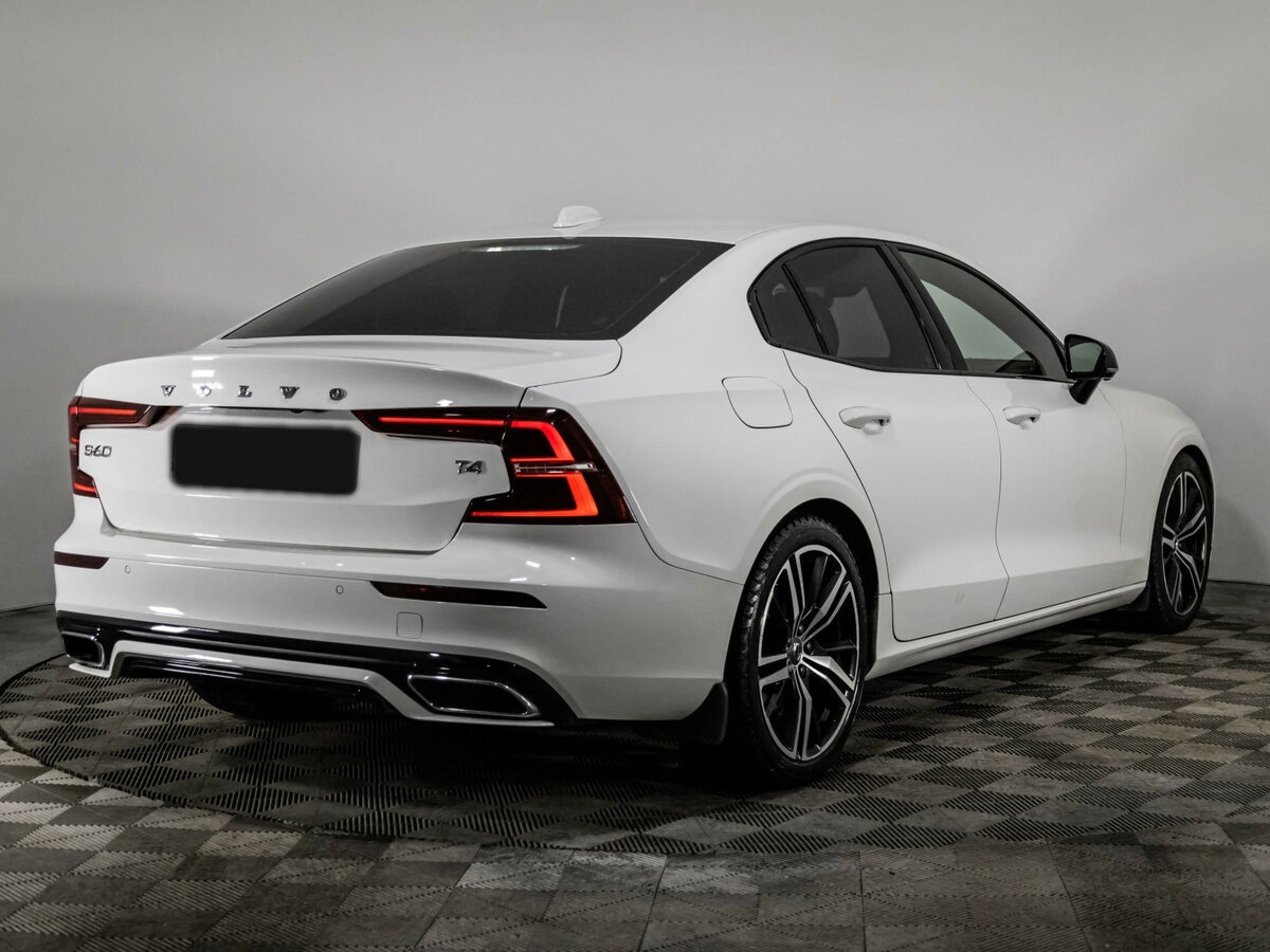 Volvo S60 2020 года с пробегом. Фото: #3