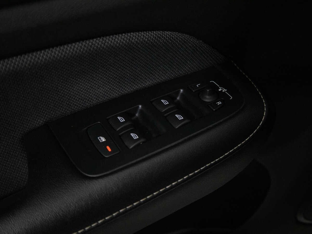 Volvo S60 2020 года с пробегом. Фото: #13