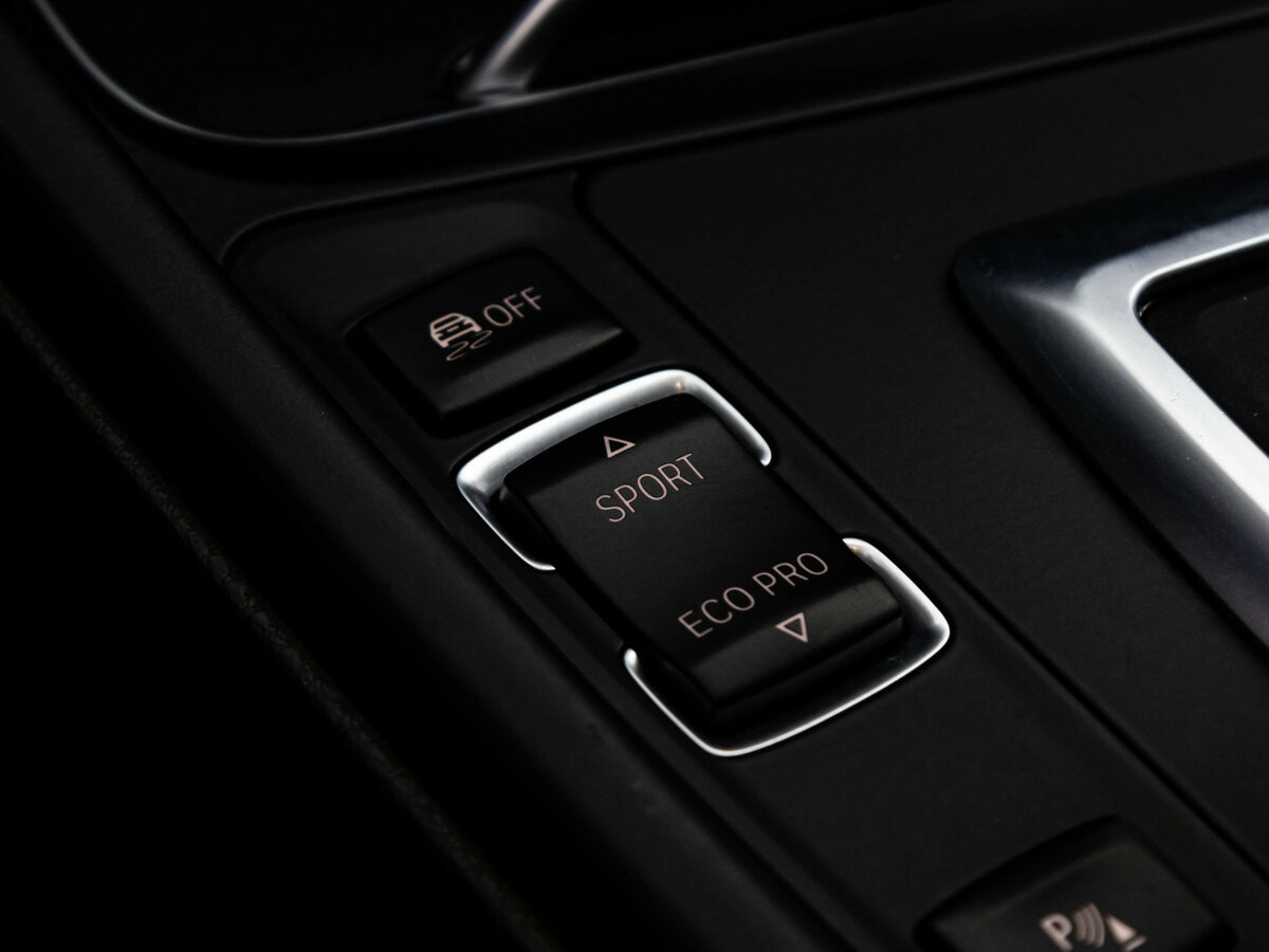 BMW 3 серии 2016 года с пробегом. Фото: #12