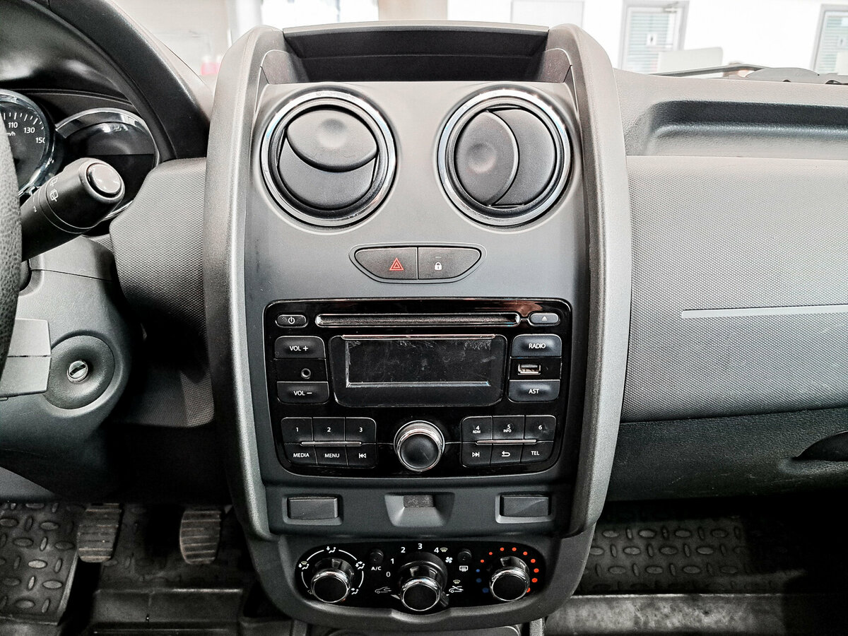 Б/У Рено Дастер 2015 года. Фото: #12