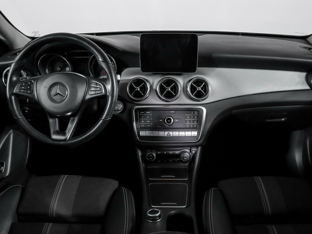 Mercedes-Benz GLA 2019 года с пробегом. Фото: #9