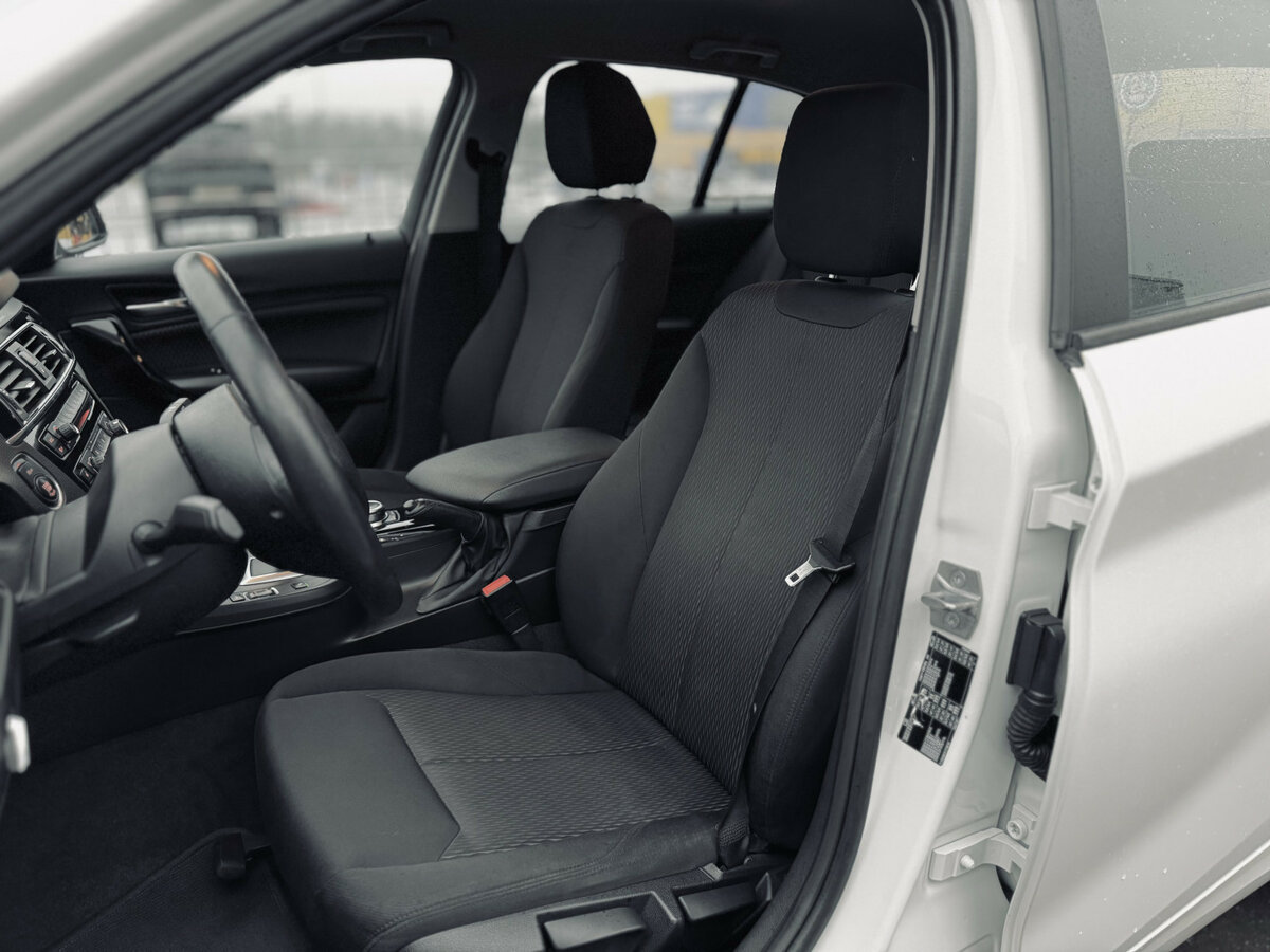 BMW 1 серии 2018 года с пробегом. Фото: #15