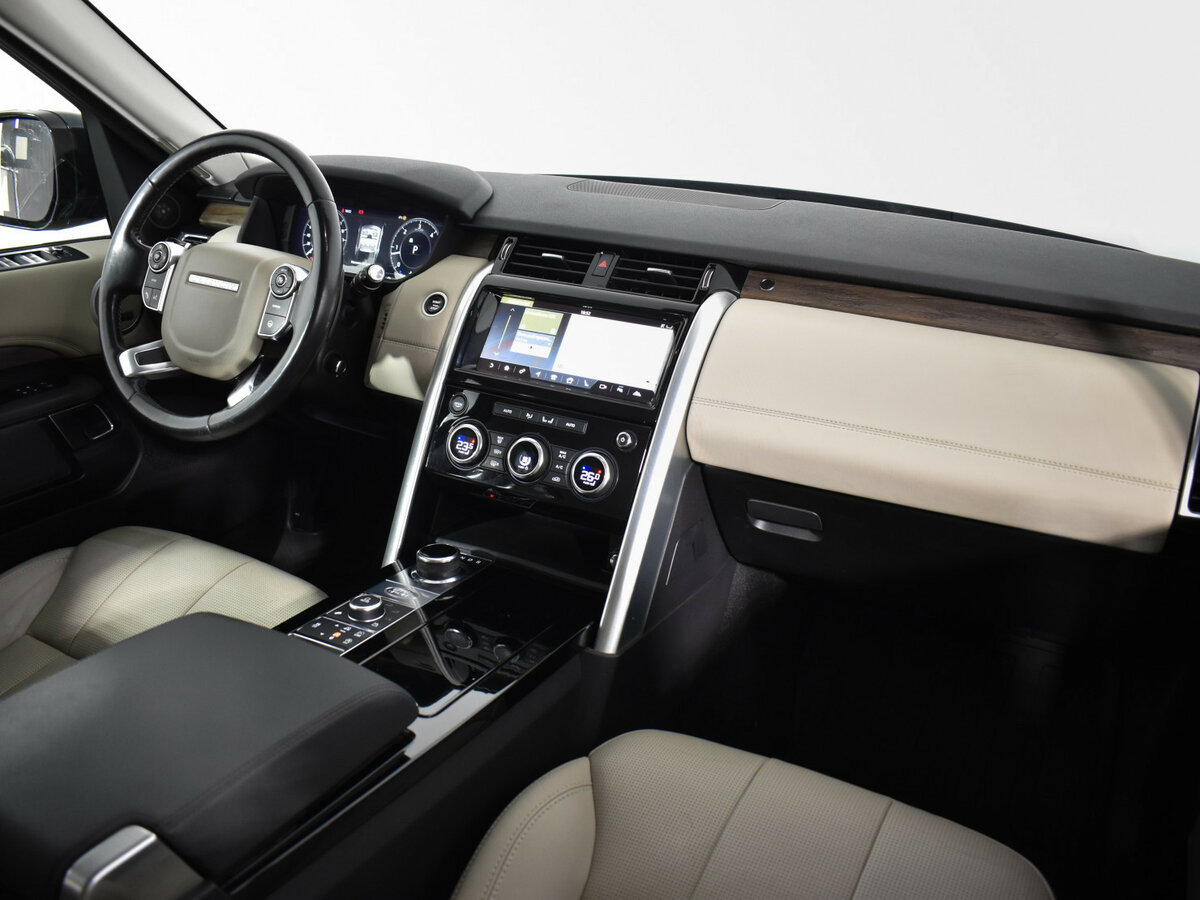 Land Rover Discovery 2018 года с пробегом. Фото: #4