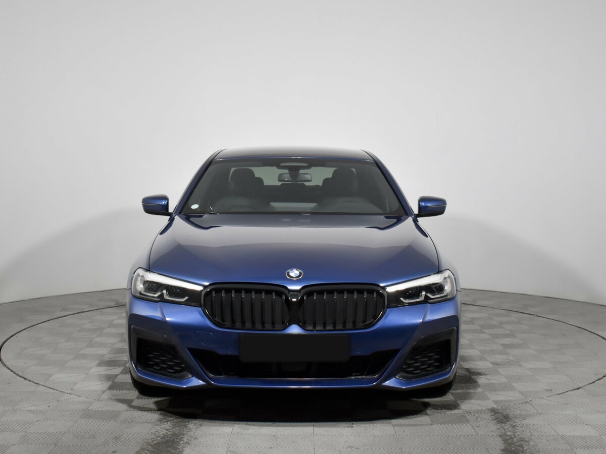 BMW 5 серии 2020 года с пробегом. Фото: #1