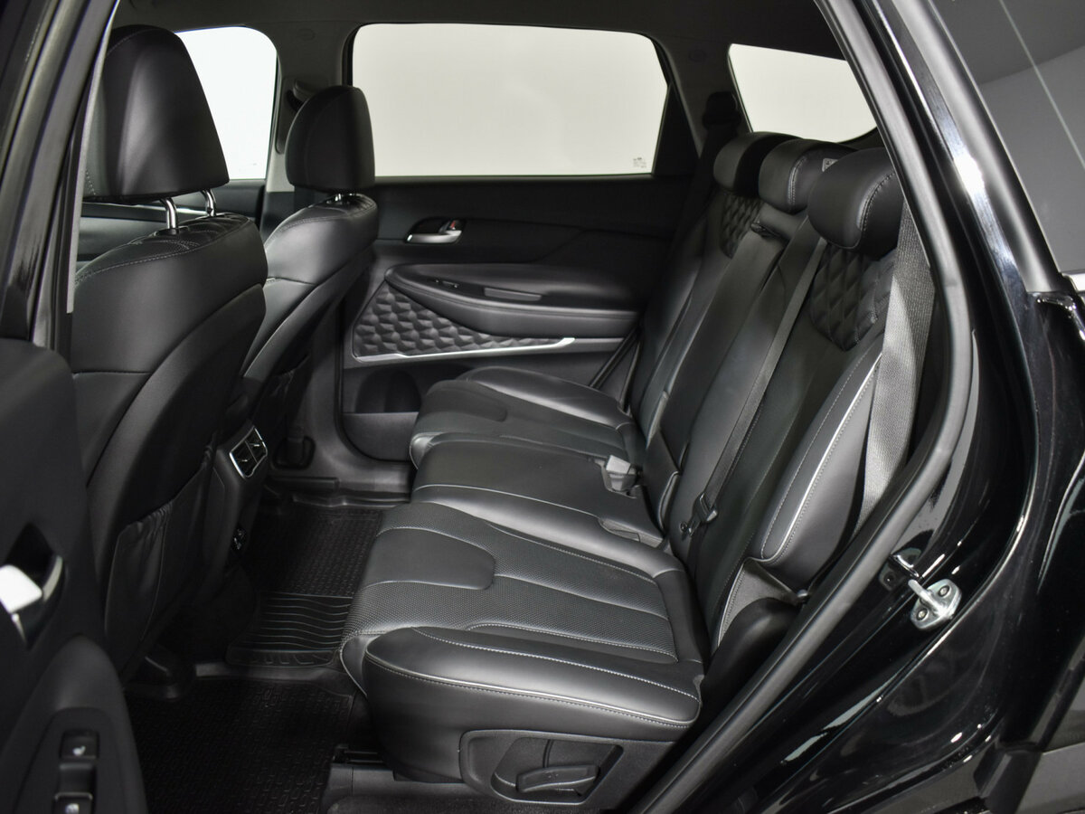 Hyundai Santa Fe 2021 года с пробегом. Фото: #8