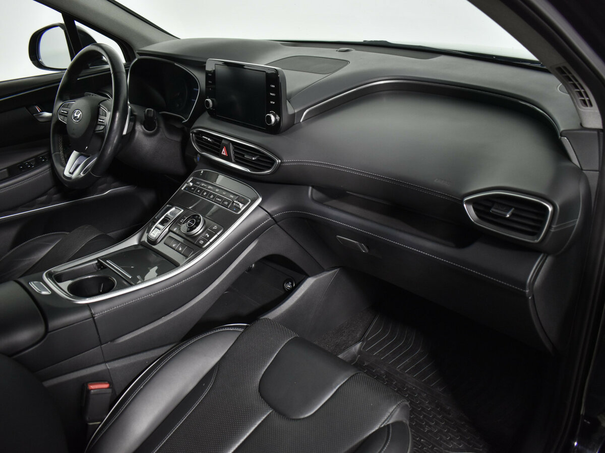 Hyundai Santa Fe 2021 года с пробегом. Фото: #10