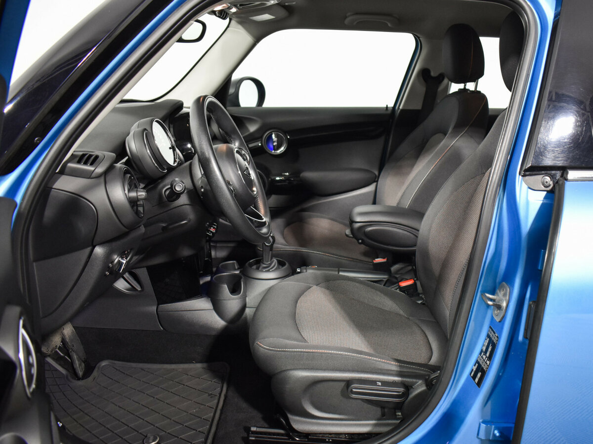 Mini Hatch 2019 года с пробегом. Фото: #9