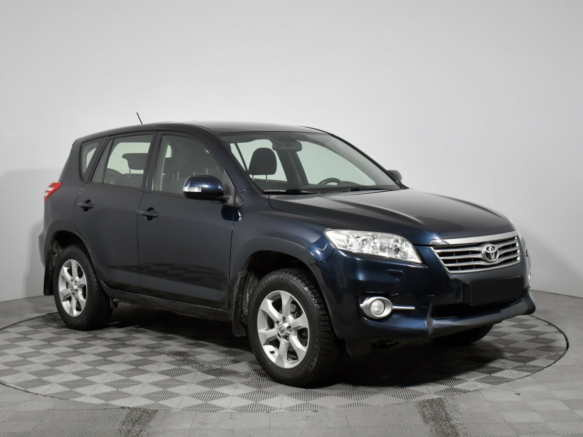 Toyota RAV4 2011 года с пробегом. Фото: #2