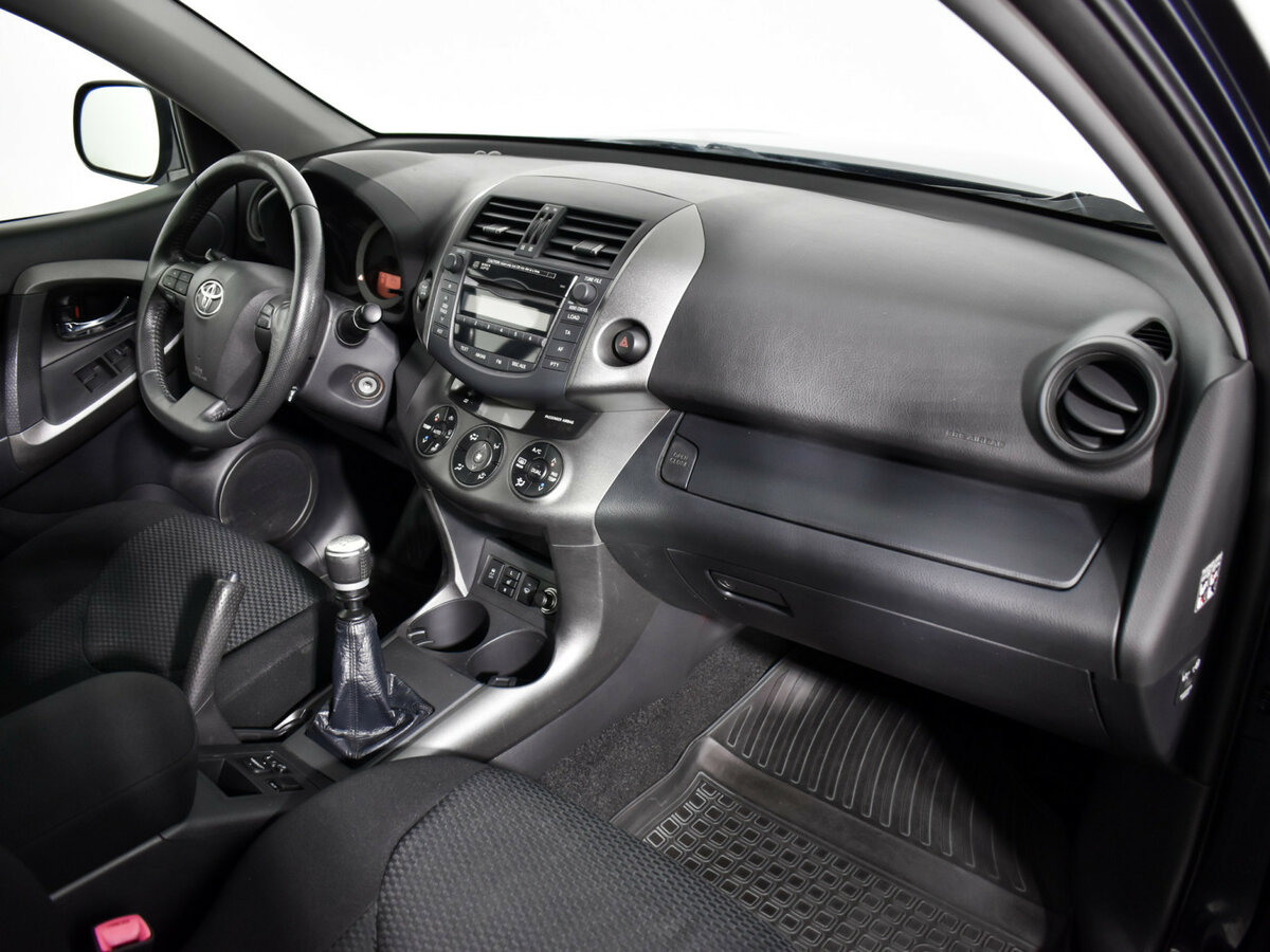 Toyota RAV4 2011 года с пробегом. Фото: #11